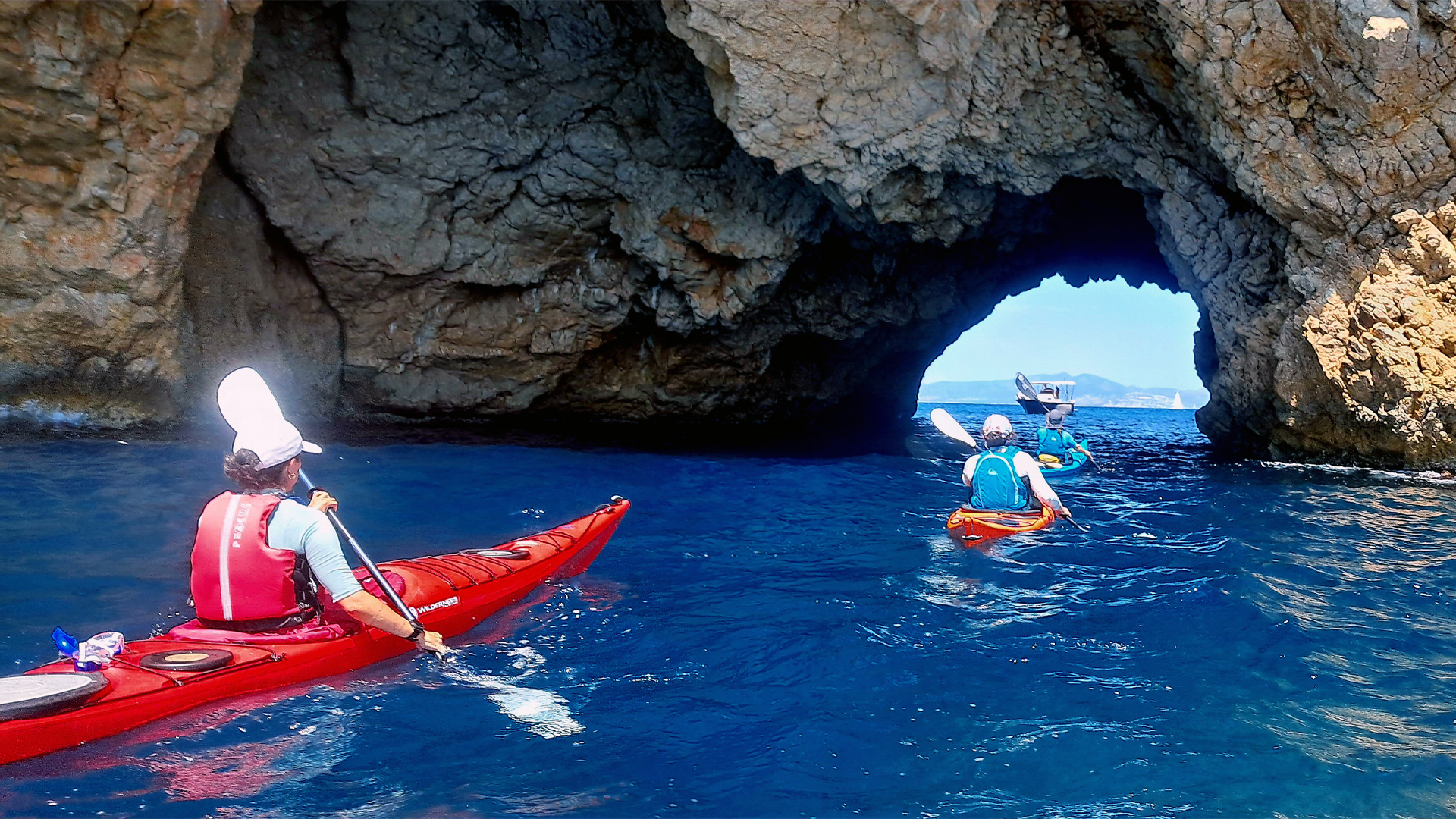 la forada costa brava en kayak